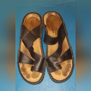 Naot Monterey sandal